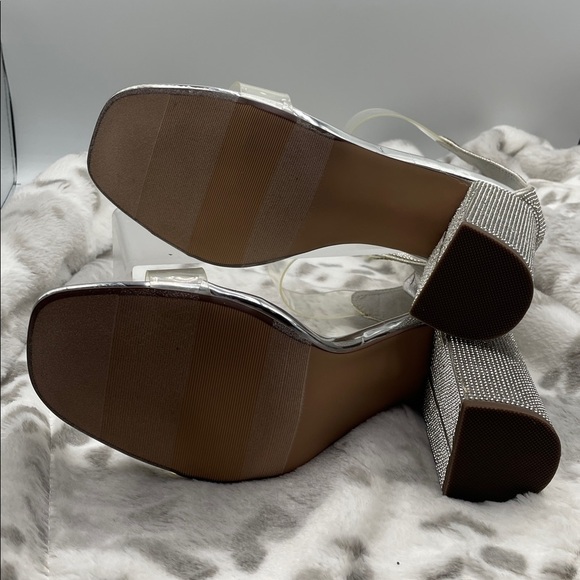 Wild Pair Trixee, Chunky sparkel heel, square toe, ankle strap, size 9  NEW WOB - Picture 5 of 6